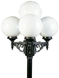 602051 4-kops lantaarn bij olmanverlichting